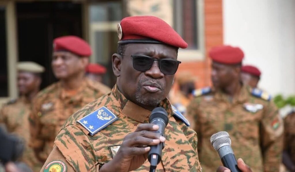 Lutte contre le terrorisme au Burkina Faso : L’appel solennel et mobilisateur du Ministre de la Défense