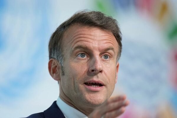 Crise au Moyen-Orient : Macron promet un soutien défensif à Israël en cas d’attaque iranienne