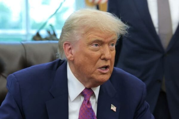 Crise au Moyen-Orient : Trump mise sur la « paix par la force » et envoie une délégation négocier avec l’Iran