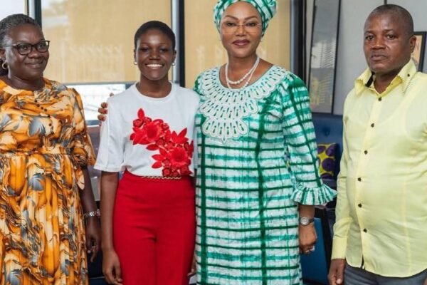 Kanga Akissi Yahleel honorée par la ministre Nassénéba Touré : un déjeuner d’exception pour célébrer l’excellence féminine au BAC 2025
