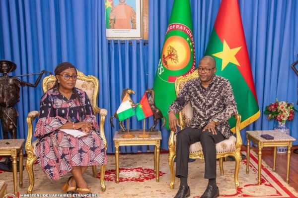 Décès tragique de Alino Faso en Côte d’Ivoire : Ouagadougou dénonce une procédure « méprisante » envers la famille et le peuple burkinabè