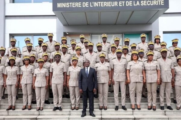 Renforcement de l’administration territoriale : le ministre Vagondo Diomandé remet 47 véhicules aux autorités préfectorales